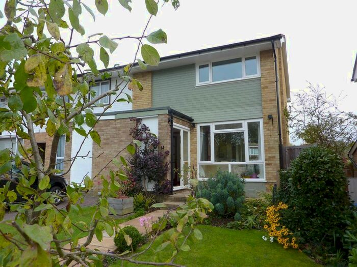 2 Bedroom End Of Terrace House To Rent In Silkham Road, Oxted, RH8