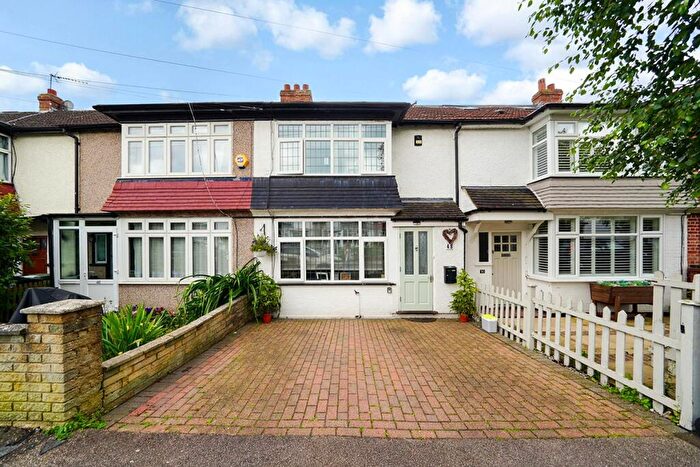 3 Bedroom Terraced House For Sale In Southern Drive, Loughton, Essex, IG10