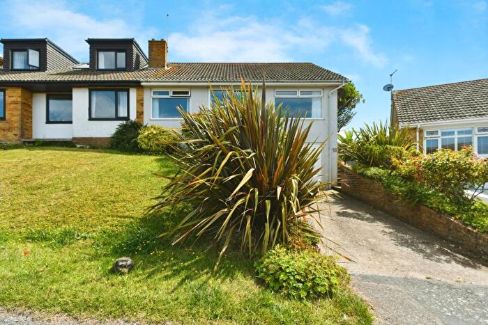 2 Bedroom Bungalow For Sale In Ifield Close, Saltdean, Brighton, East Sussex, BN2