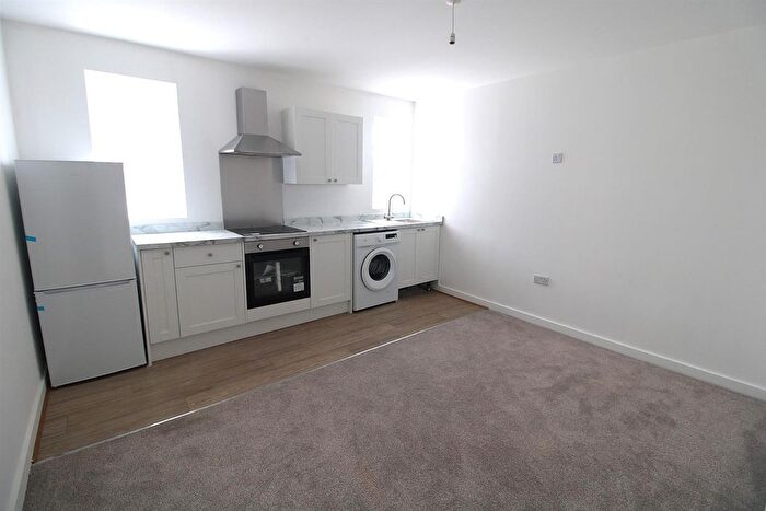 1 Bedroom Flat To Rent In Duke Street, Failsworth, M35