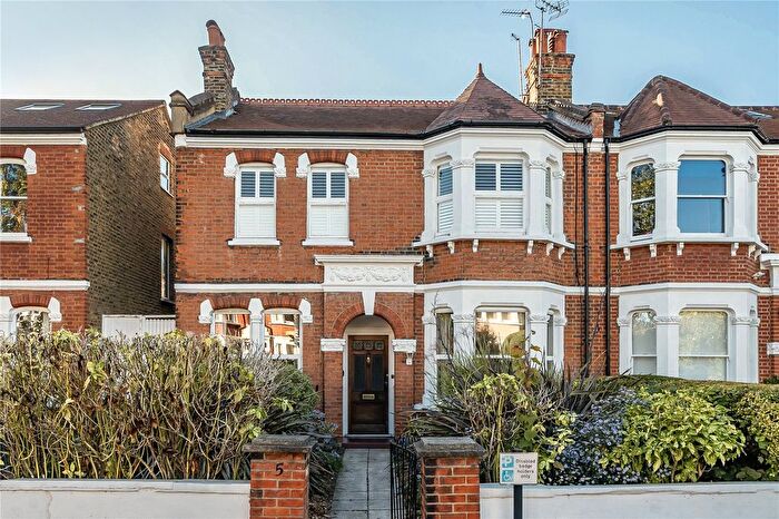 3 Bedroom Flat For Sale In Sherborne Gardens, Ealing, W13