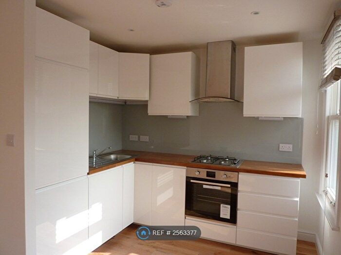 2 Bedroom Flat To Rent In Fulham, Fulham, SW6