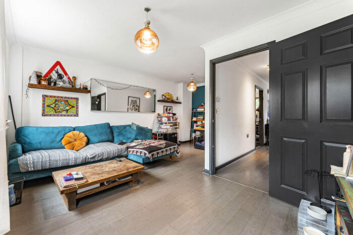 2 Bedroom Terraced House To Rent In Lefevre Walk, Bow, London, E3