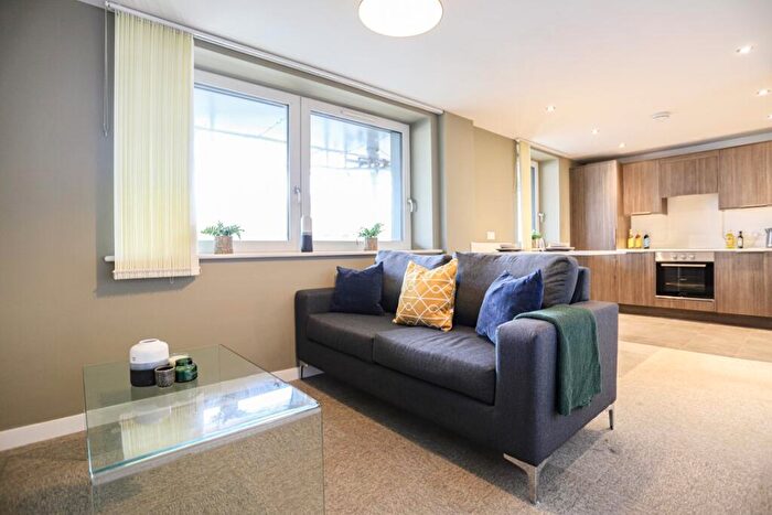 2 Bedroom Apartment To Rent In Tribe East Quarter Manchester, M4