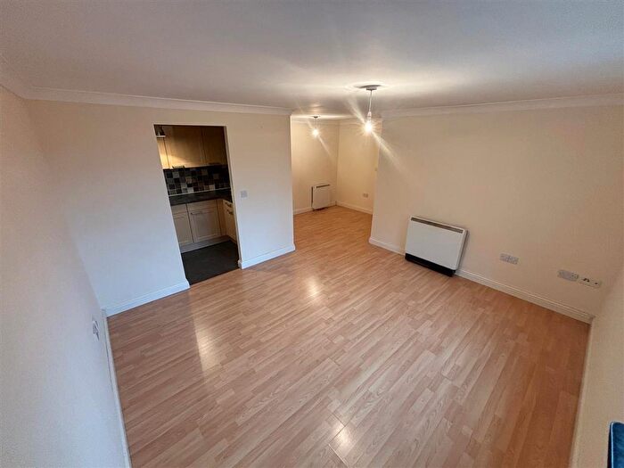 2 Bedroom Apartment To Rent In Fellowes Road, Peterborough, PE2