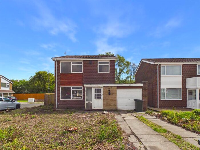 3 Bedroom Detached House For Sale In Heybrook Avenue, Preston Grange, NE29