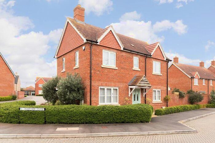 3 Bedroom Detached House For Sale In Fletcher Close, Steventon, OX13