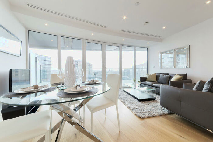 2 Bedroom Apartment To Rent In Crossharbour Plaza, London, E14