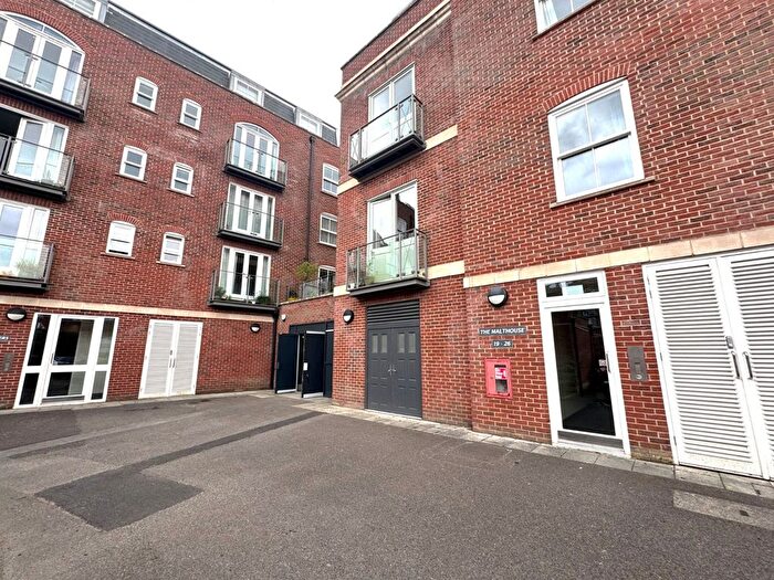 2 Bedroom Flat To Rent In Salt Meat Lane - Silver Sub, Royal Clarence Yard, Gosport, Hampshire, PO12
