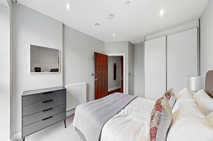 1 Bedroom Flat For Sale In Avalon Point - Orchard Wharf, E14