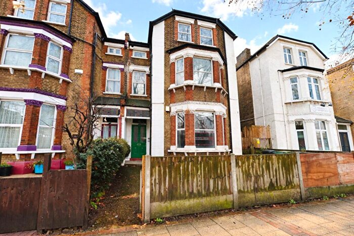1 Bedroom Flat For Sale In Rushey Green, London, SE6