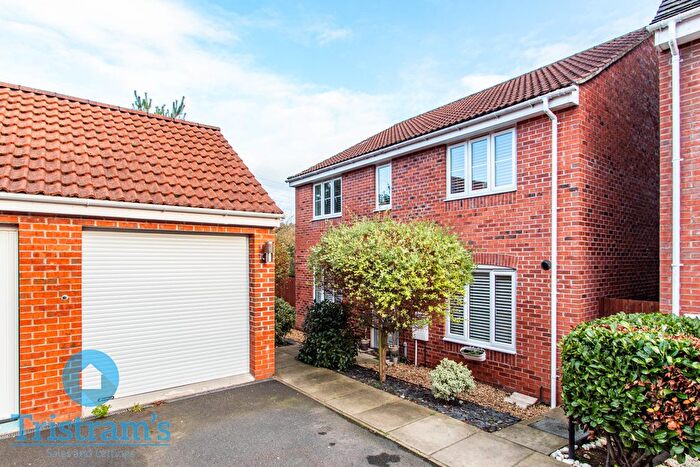 4 Bedroom Detached House For Sale In First Oak Drive, Clipstone Village, NG21