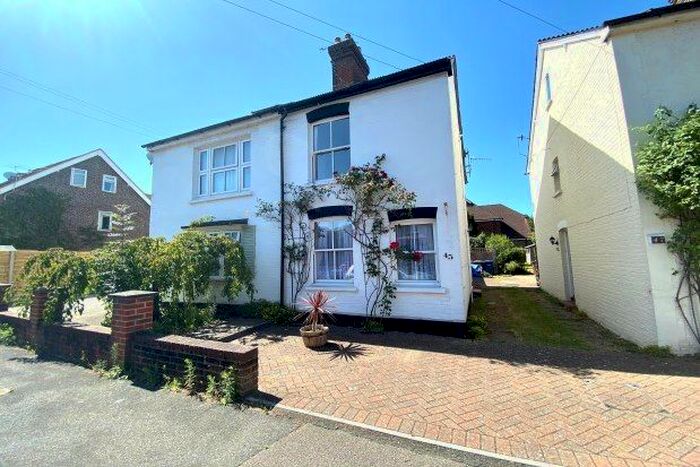 2 Bedroom Property To Rent In Bramley, Guildford, GU5