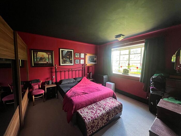 2 Bedroom Apartment For Sale In Viceroy Close, Edgbaston, Birmingham, B5