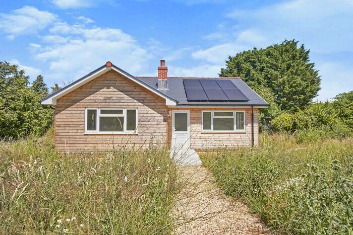 3 Bedroom Bungalow For Sale In Porchfield Road, Newtown, Newport, Isle Of Wight, PO30