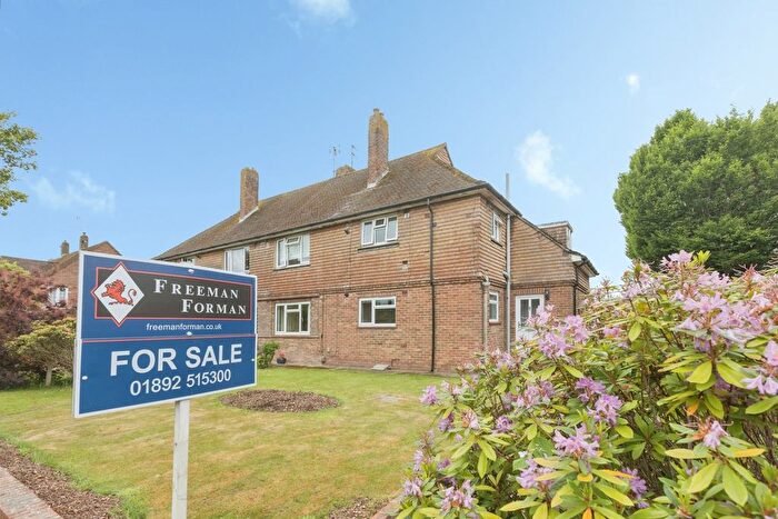 2 Bedroom Maisonette For Sale In Ramslye Road, Tunbridge Wells, Kent, TN4