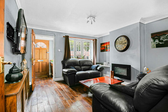 2 Bedroom Semi-Detached House For Sale In Stoke Road, Guildford, GU1