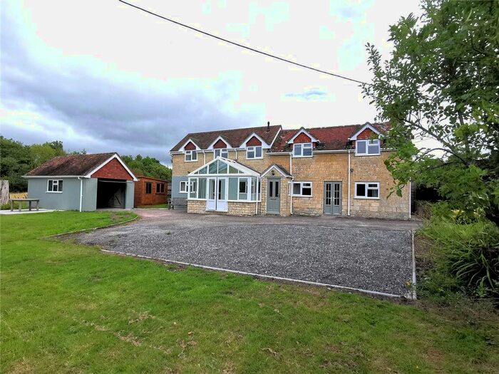 3 Bedroom Detached House To Rent In Cherry Orchard, Shaftesbury, Dorset, SP7