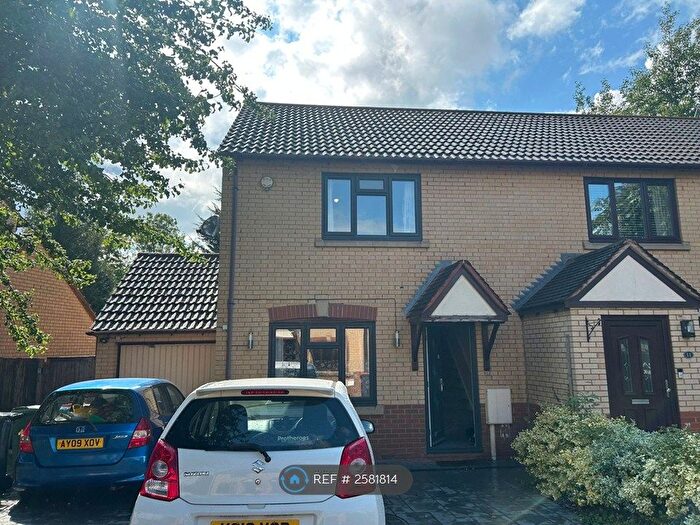 3 Bedroom Semi-Detached House To Rent In Lamberhurst Grove, Kents Hill, Milton Keynes, MK7