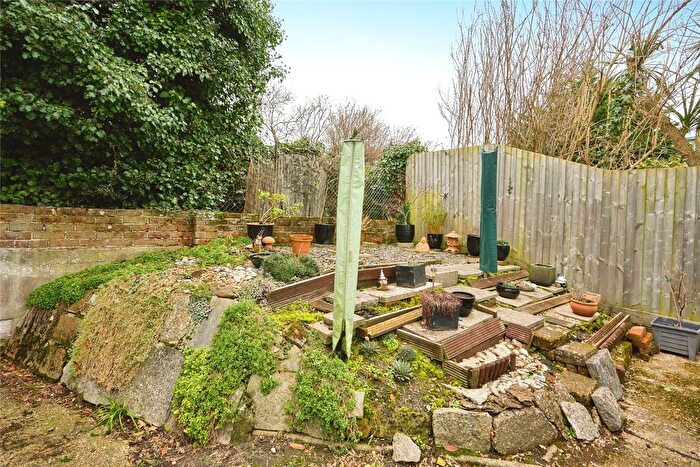 1 Bedroom Flat For Sale In Monkton Street, Ryde, Isle Of Wight, PO33