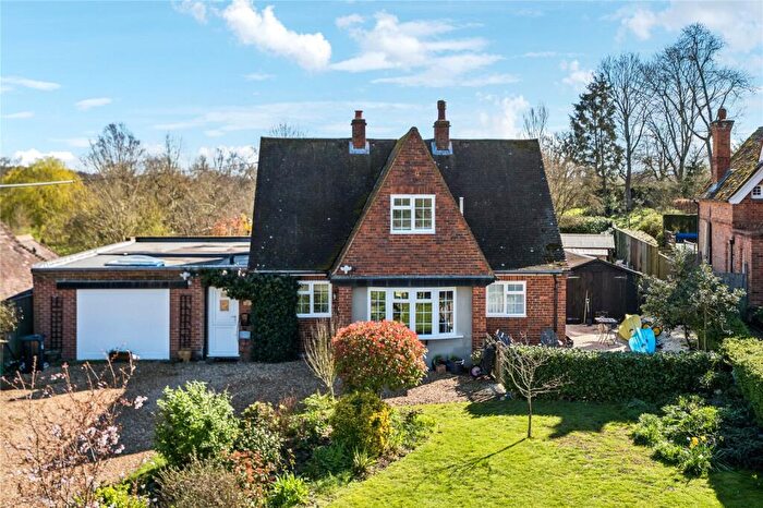 3 Bedroom Detached House For Sale In Aston Ferry Lane, Aston, Henley-on-Thames, Berkshire, RG9