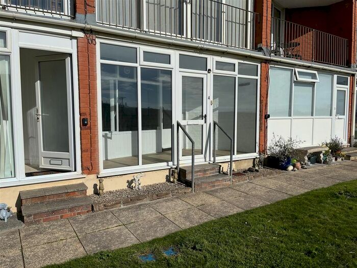 1 Bedroom Flat To Rent In Kingfisher Court, West Bay, Bridport, DT6