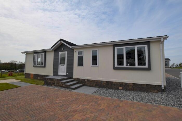 2 Bedroom Detached Bungalow For Sale In Trebarber, Newquay, TR8
