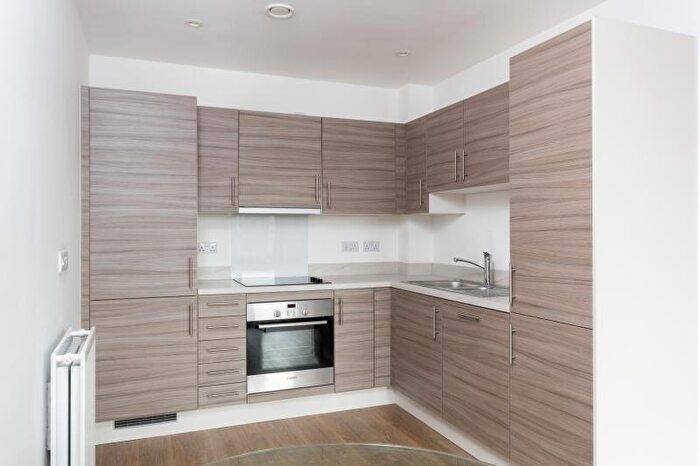 1 Bedroom Apartment To Rent In Beatrice House, BA2