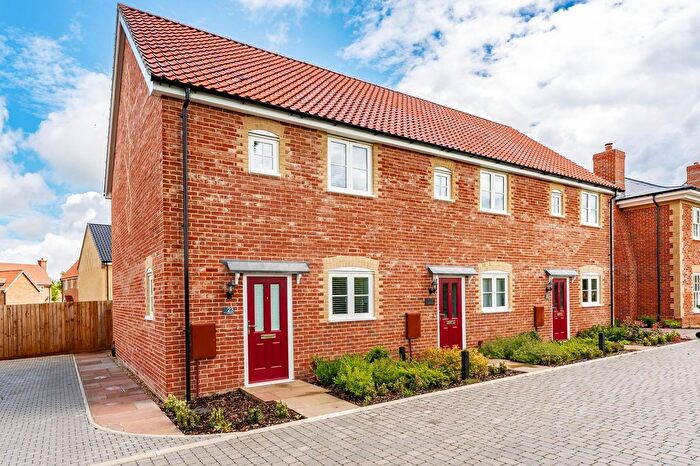 2 Bedroom End Of Terrace House For Sale In Hewitt Drive, Mattishall, NR20