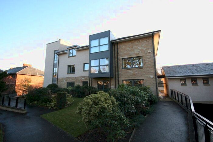 3 Bedroom Flat To Rent In South Oswald Road, Edinburgh EH9