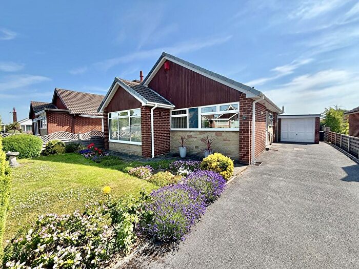 3 Bedroom Detached Bungalow For Sale In Richmondfield Mount, Barwick In Elmet, Leeds, LS15
