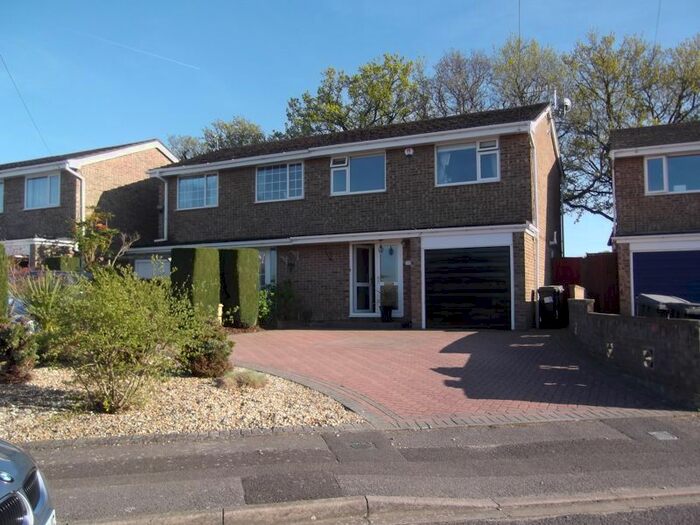 3 Bedroom Semi-Detached House To Rent In Glenmeadows Drive, Bournemouth BH10