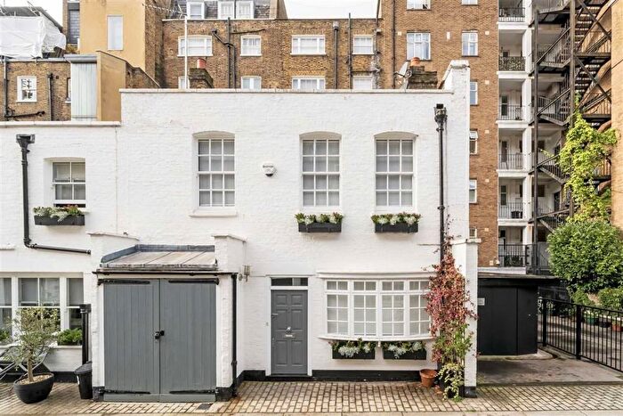 2 Bedroom Property To Rent In Gloucester Place Mews, Marylebone, W1U