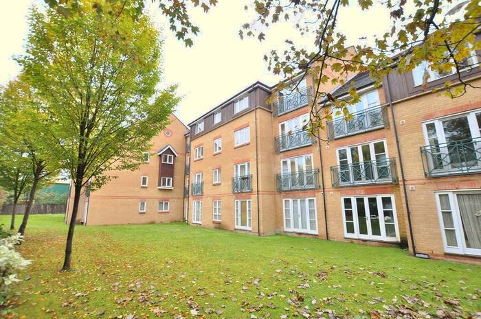 2 Bedroom Apartment To Rent In Faraday Road, GU1