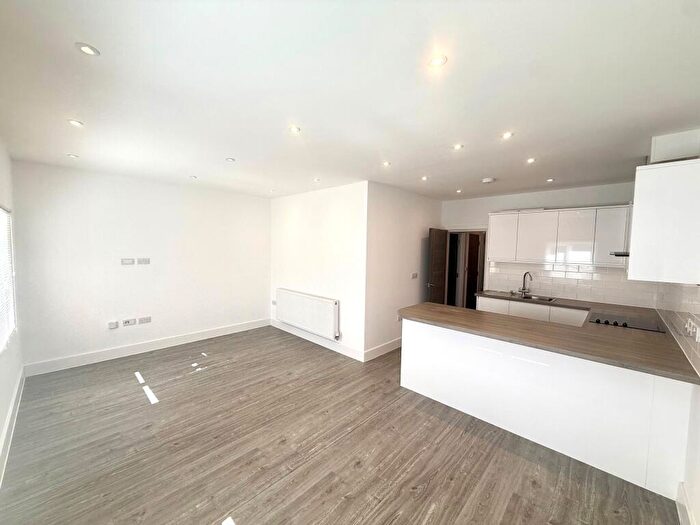 2 Bedroom Flat To Rent In Sevenoaks Road, Pratts Bottom, Orpington, BR6