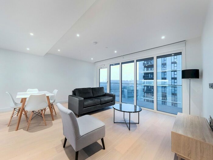 1 Bedroom Flat To Rent In Lincoln Apartments, White City Living W12