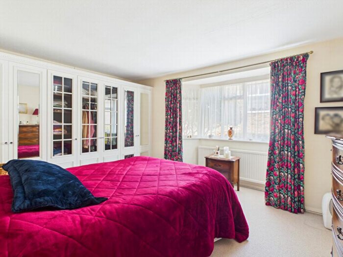 2 Bedroom Bungalow For Sale In High Street, Lindfield, RH16