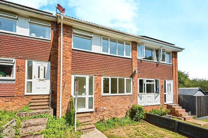 3 Bedroom Terraced House For Sale In Fraser Close, Cowes, Isle Of Wight, PO31