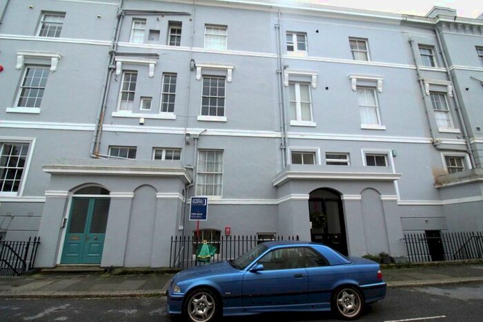 1 Bedroom Flat To Rent In The Esplanade, Plymouth, PL1