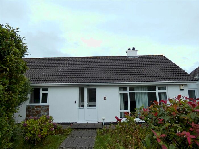 2 Bedroom Property To Rent In Knights Meadow, Carnon Downs, Truro, TR3