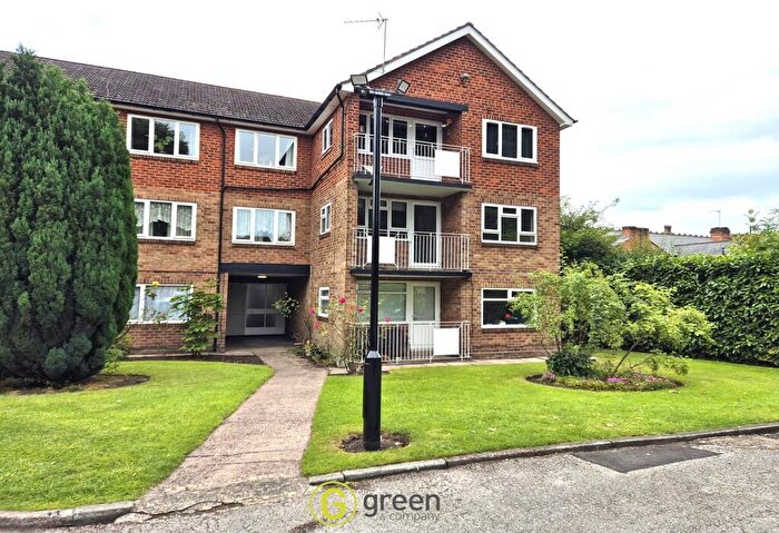 2 Bedroom Flat To Rent In Hazelmead Court, Sutton Coldfield, West Midlands, B73
