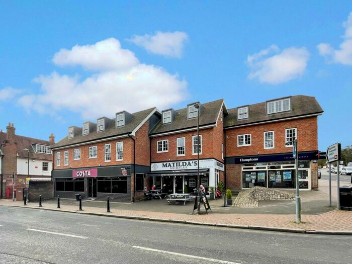 2 Bedroom Apartment To Rent In Station Approach, Great Missenden, HP16