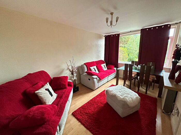 1 Bedroom Apartment For Sale In Flat Richmond Close, Handsworth Wood, Birmingham, B20