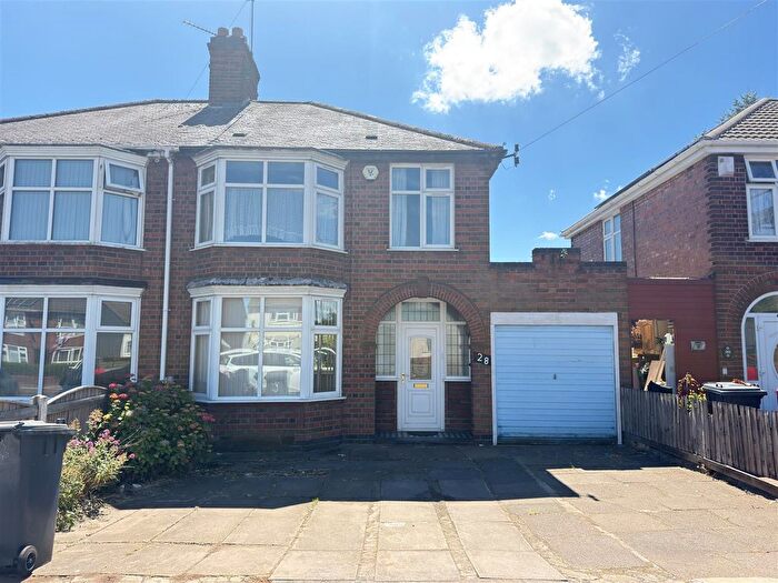 3 Bedroom Semi Detached House For Sale In Beaumont Leys Lane, Leicester, LE4