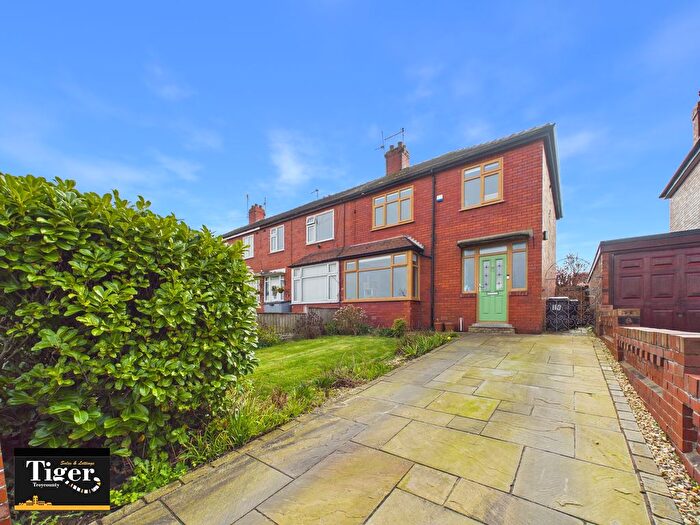 3 Bedroom Semi Detached House For Sale In Lawson Road, Blackpool, FY3
