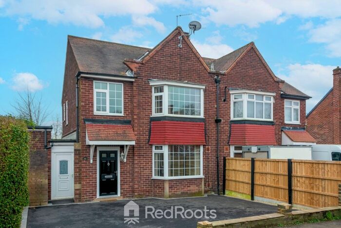3 Bedroom Semi-Detached House To Rent In Rookhill Road, Pontefract, West Yorkshire, WF8