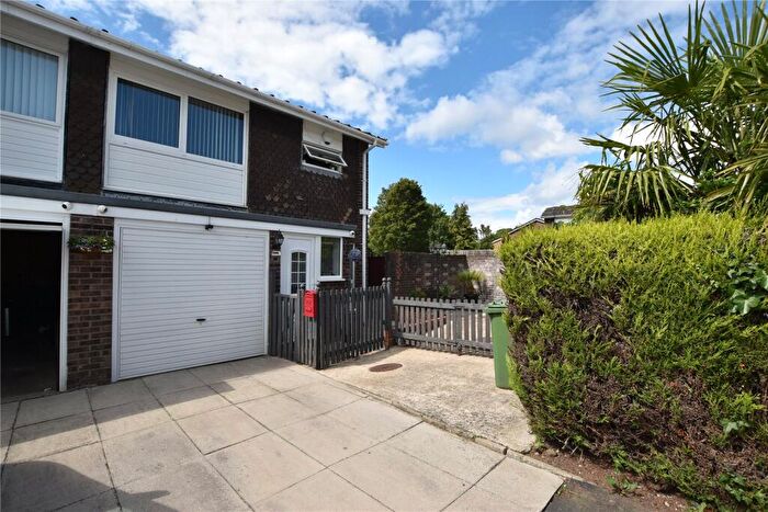 3 Bedroom End Of Terrace House For Sale In Litton Way, Leeds, West Yorkshire, LS14