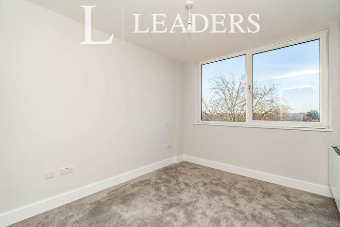 1 Bedroom Apartment To Rent In Compass Point, Southampton, SO16