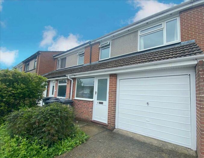 3 Bedroom Terraced House To Rent In Archdale Close, Ensbury Park, Bournemouth, BH10