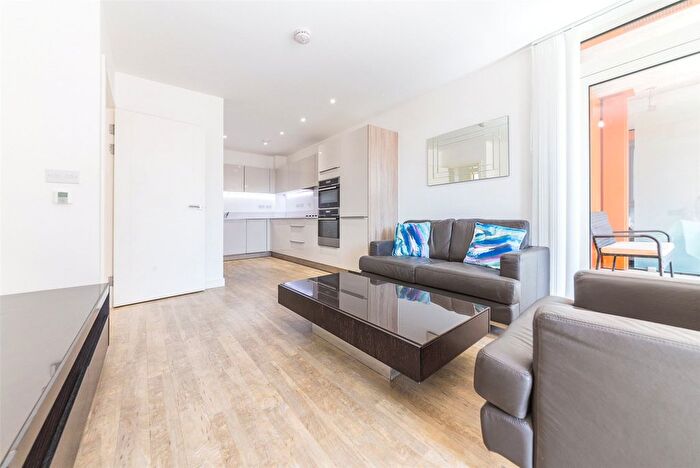 1 Bedroom Flat To Rent In Poldo House, Cable Walk, London, SE10